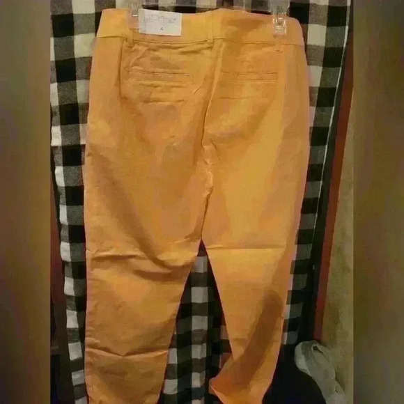 LOFT Woman's curvy girlfriend Chino pants sz 4 NWT - Picture 4 of 4